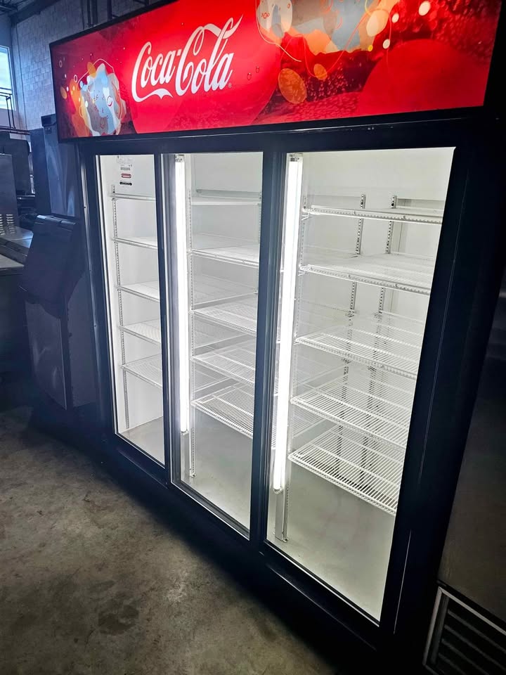 Commercial  3 doors refrigerator