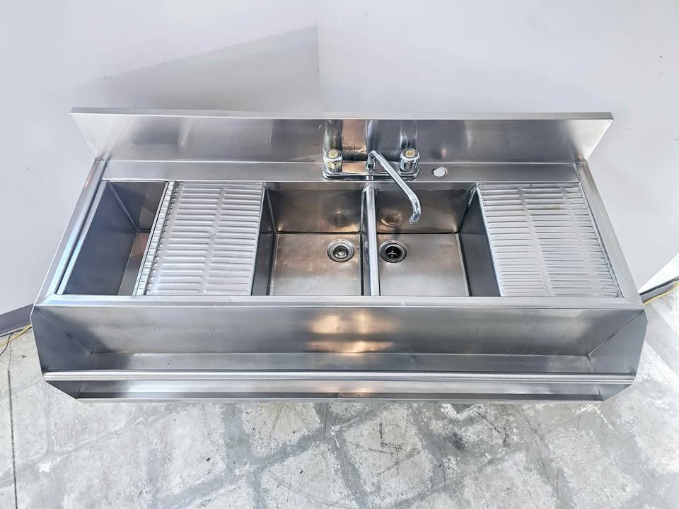 cocktail station with speed rail